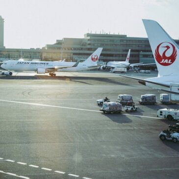 Japan Airlines rozšiřuje flotilu o nové letouny Boeing a Airbus